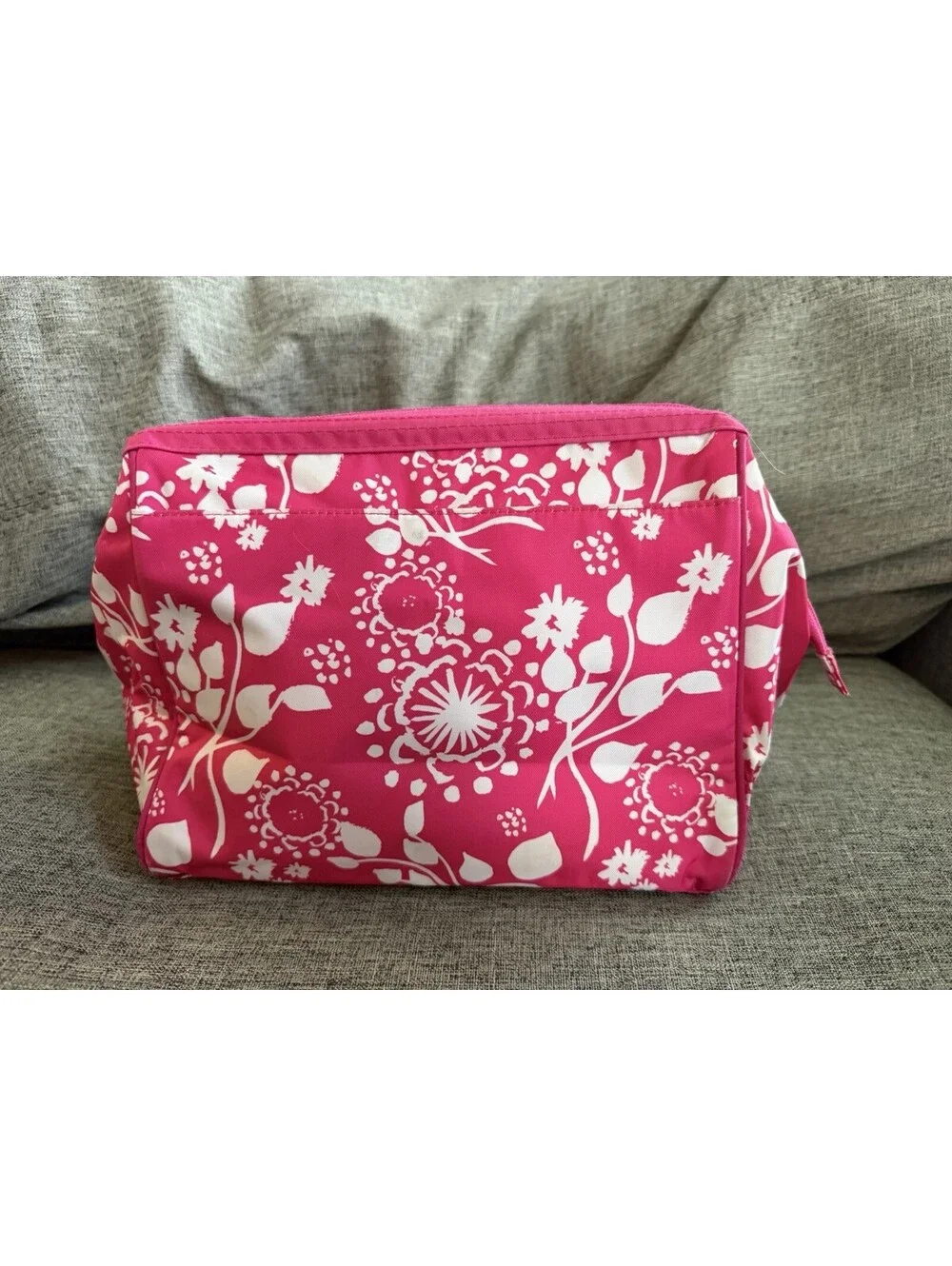 Thirty One Large Cosmetic Bag In Pink Parisian Pop Lined Zip Close